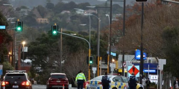 Extremista islámico apuñala a seis personas en Nueva Zelanda