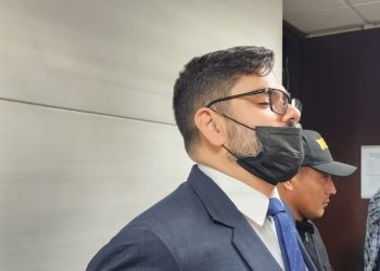 Exviceministro de Salud se entrega a la justicia tras señalamientos por desfalco millonario