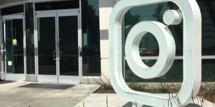 Facebook suspende su criticada versión de Instagram