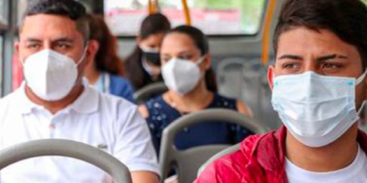 Facultad de Medicina de la USAC reinstaura obligatoriedad de mascarillas por aumento de casos de Covid-19 e influenza
