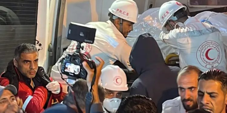 'Fallas profesionales' en muerte de socorristas en Gaza