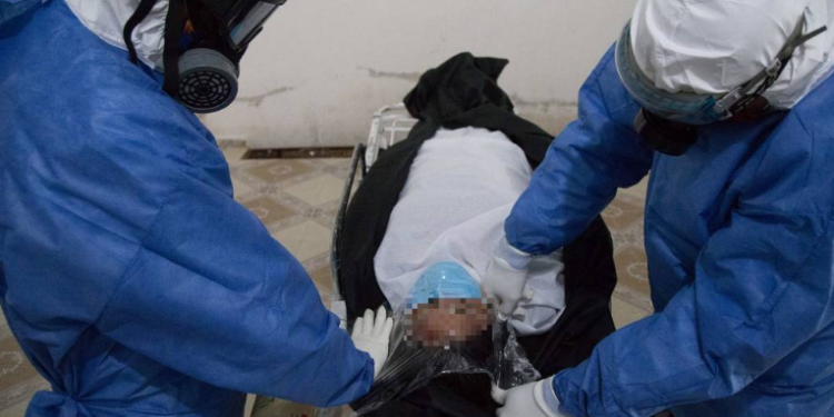 Familias esperan cadáveres de personas fallecidas en Estados Unidos por causa de Covid-19