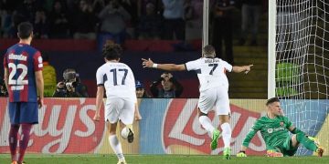 FC Barcelona 1-4 PSG: la ilusión del Barça se desinfla tras una roja tempranera a Araújo y una goleada del PSG