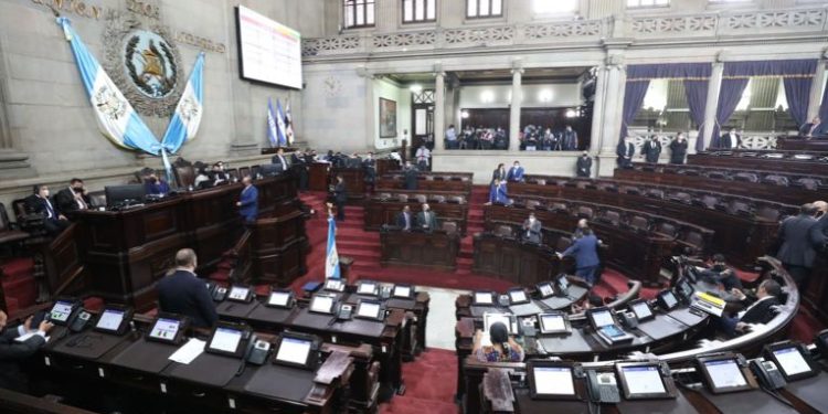 FCN Nación enví­a oficio para definir jefatura y sub jefatura