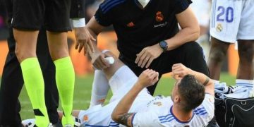 Fede Valverde sufre un esguince de rodilla en el Madrid y De Jong, del Barí§a, una elongación