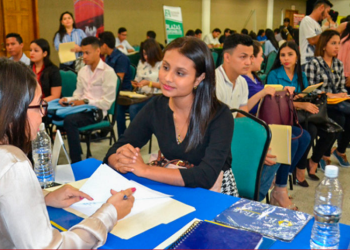 Feria de empleo para jóvenes terminó con alrededor de 1,500 personas en procesos de selección