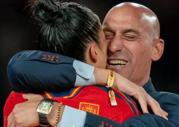 FIFA abre procedimiento contra Luis Rubiales por beso