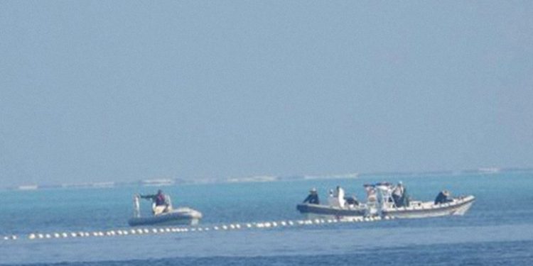 Filipinas eliminará una barrera flotante china