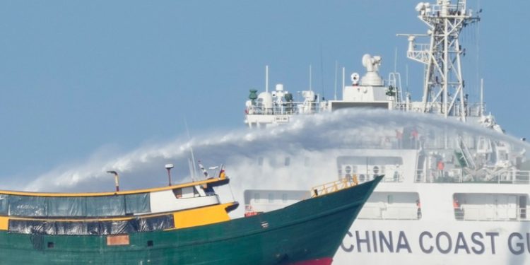 Filipinas rechaza ayuda de EE.UU. en operaciones en el mar de la China Meridional