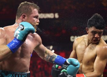 Fin al invicto de Munguía: 'Canelo' Álvarez defiende su campeonato de los supermedianos