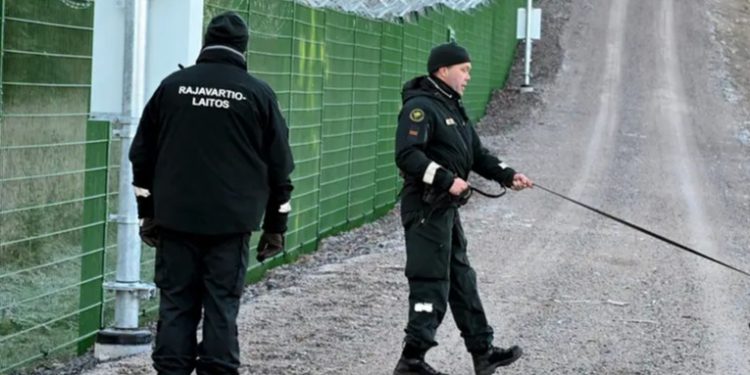 Finlandia mantendrá cerrada su frontera oriental con Rusia