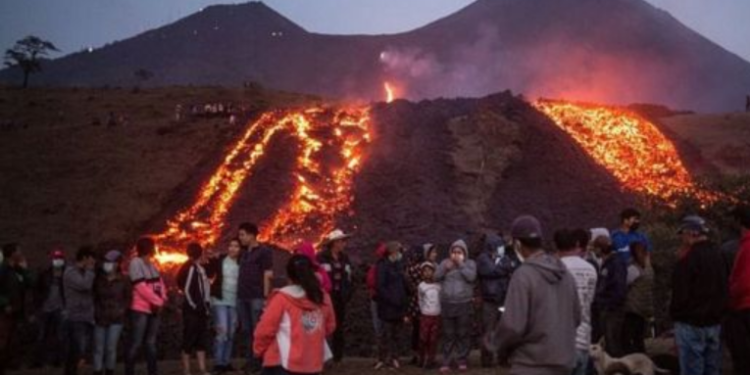 Firman convenio para coadministración del Parque Nacional de Volcán de Pacaya