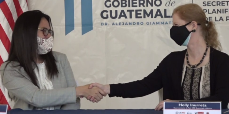 Firman convenio para proyectos patrocinados por el gobierno de Estados Unidos