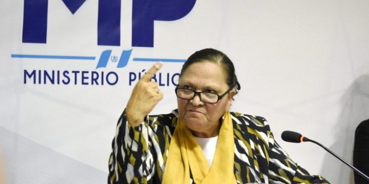 Fiscal general Consuelo Porras dice haber devuelto el MP al servicio de la población