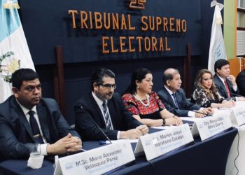Fiscales de partidos piden al TSE extender el período electoral