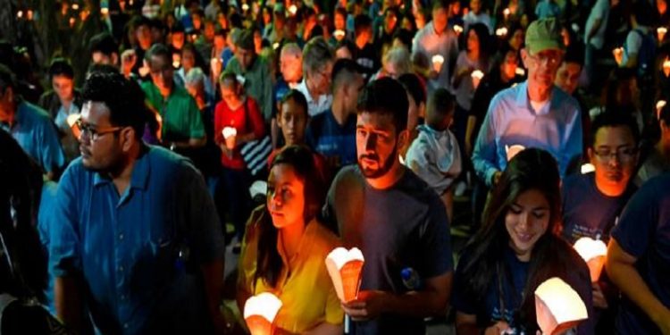 Fiscalía de El Salvador investiga 213 casos de la guerra