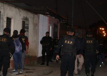 Fiscalía realiza allanamientos en casos relacionados con muertes de mujeres