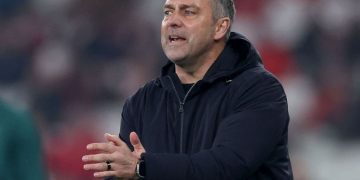 Flick elogia la actuación de Szczesny: