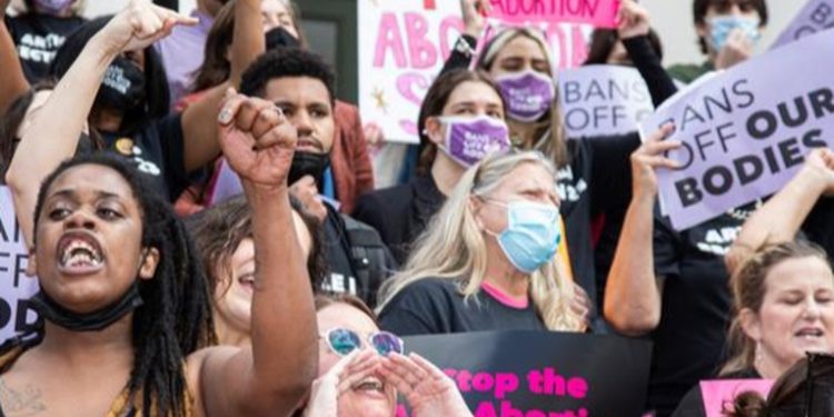 Florida prohíbe el aborto desde las 15 semanas de embarazo