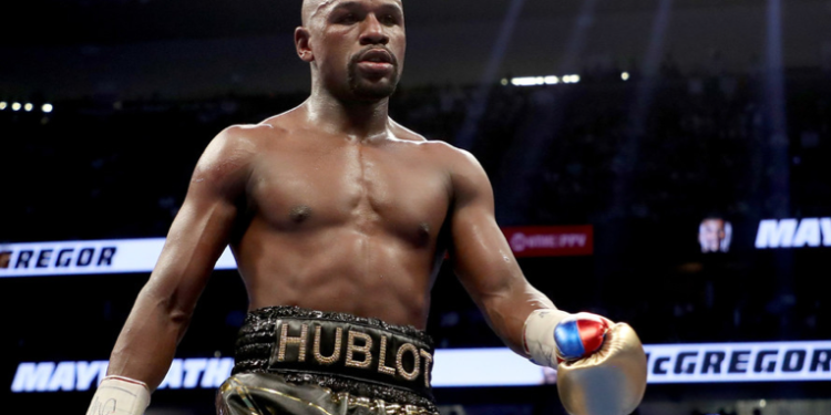 Floyd Mayweather revela la descomunal suma de dinero por la que regresaría al boxeo profesional