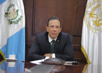 Fondo Monetario Internacional sugiere mejoras económicas tras visita a Guatemala, informa González Ricci