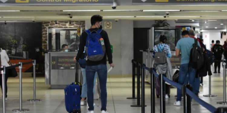 Fortalecen protocolos de ingreso al país por variante í“micron