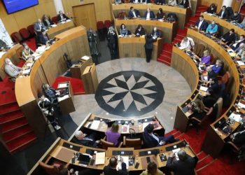 Francia avanza hacia 'estatuto de autonomía' para Córcega