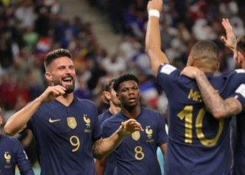 Francia derrota a Australia en el Grupo D de Catar 2022