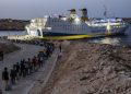Francia desplegará fuerzas en la frontera italiana ante la afluencia masiva de migrantes a Lampedusa