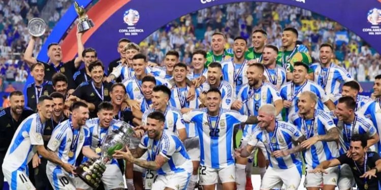 Francia llevará a la FIFA cánticos de jugadores argentinos