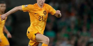 Frenkie de Jong, baja definitiva para la Eurocopa y Robert Lewandowski se perderá el primer partido