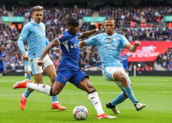 ¿Fue penal? Aficionados del Chelsea denuncian