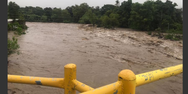 Fuertes lluvias deja grandes daños en varios departamentos durante el fin de semana