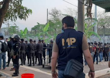 Fuerzas de seguridad incautan equipo de cómputo y tecnologí­a durante requisa en cárcel El Infiernito
