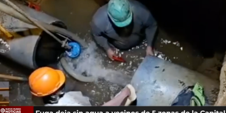 Fuga deja sin agua a vecinos de 5 zonas de la capital