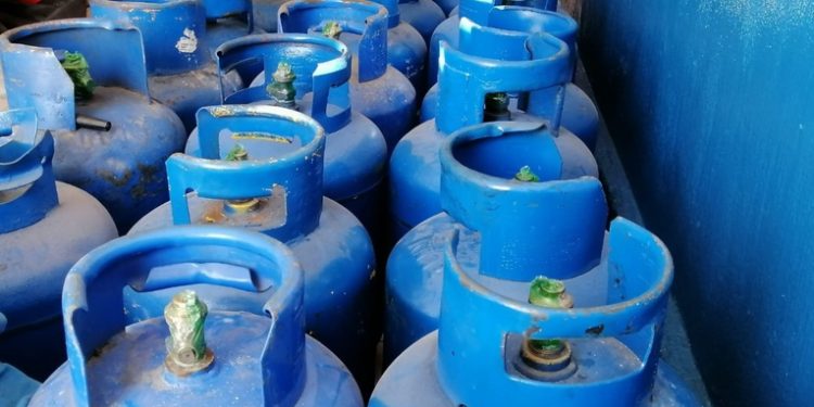 Gas propano regresara a su precio normal a partir del jueves afirma Ministro de Energí­a y Minas