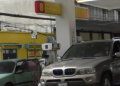 Gasolineras muestran leve baja en el precio de combustibles