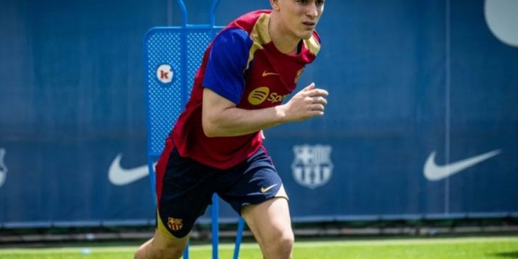 Gavi vuelve a entrenarse con el FC Barcelona 298 días después de su lesión