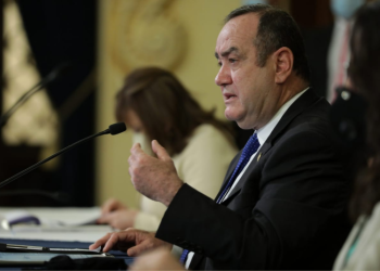 Giammattei pide trabajar con presupuesto del 2020