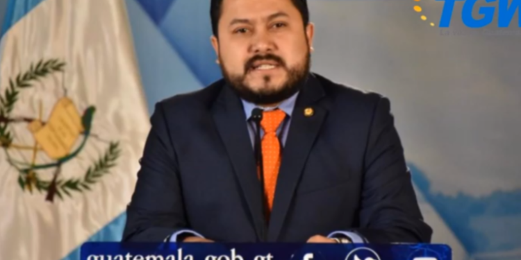 Giran orden de captura contra el ex ministro de Desarrollo Carlos Velásquez Monge