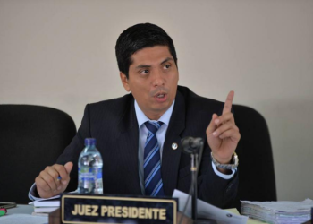 Giran orden de captura para Mynor Mauricio Moto Morataya ex juez tercero de primera instancia penal de Guatemala.