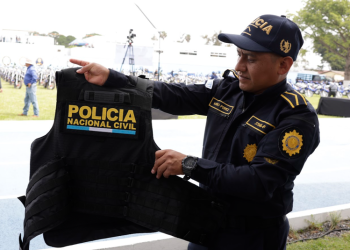 Gobernación desmiente que nuevos uniformes de policía estén en mal estado