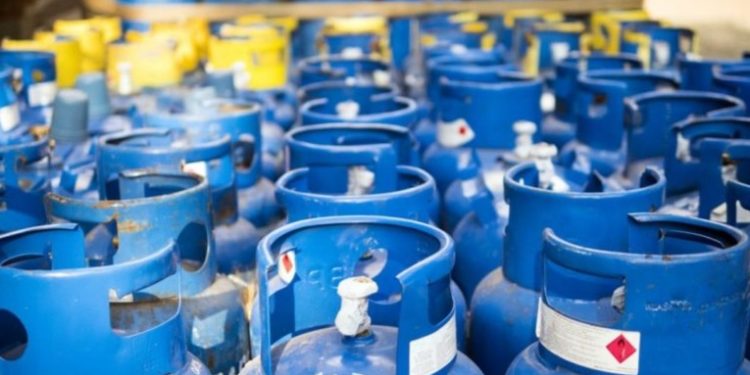 Gobierno analiza ampliar el subsidio al cilindros del gas propano