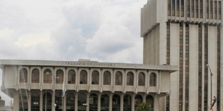 Gobierno de Arévalo presenta 198 denuncias por corrupción contra gestiones anteriores