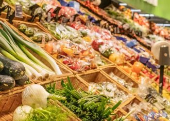 Gobierno de El Salvador abre investigación a supermercados