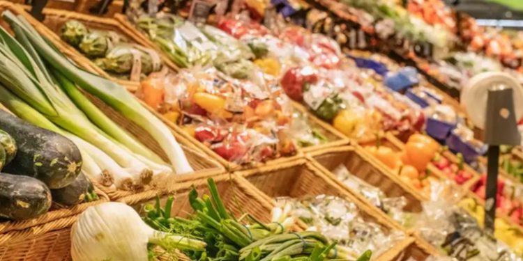 Gobierno de El Salvador abre investigación a supermercados