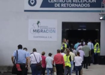 Gobierno de Guatemala confirma que refugiados nicaragüenses abandonan el país con destino a Costa Rica