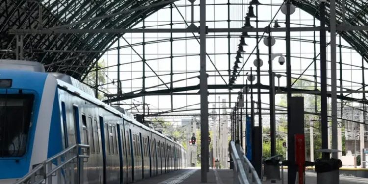 Gobierno de Javier Milei enfrenta paro de sector ferroviario