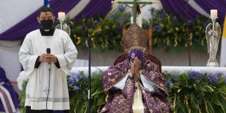 Gobierno de Ortega congela cuentas bancarias a la Iglesia católica de Nicaragua