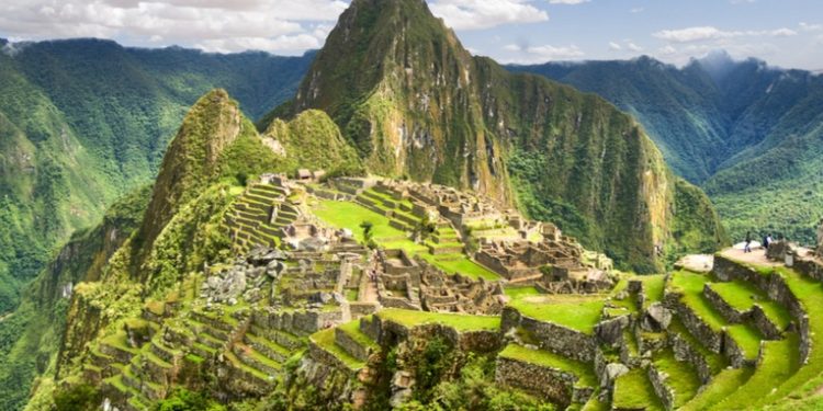 Gobierno de Perú defiende nuevo sistema de entradas a Machu Picchu pese a denuncias por opacidad